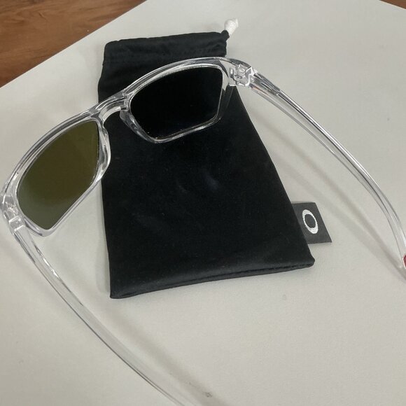 Oakley Holbrrok Sunglasses - clear with blue lenses main image 4